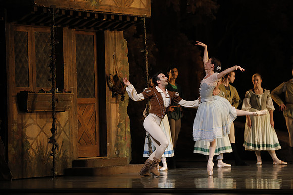 20161020_MCB_Giselle_2Cast_Act1_no Makeup_DRDA_Arsht_73A0069