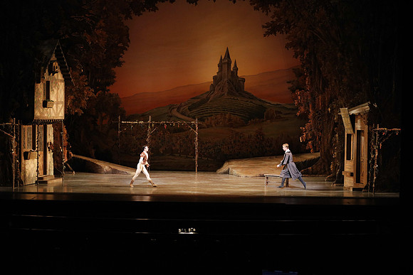 20161020_MCB_Giselle_Act1_2Cast_DR_No Makeup_Arsht_75A0090