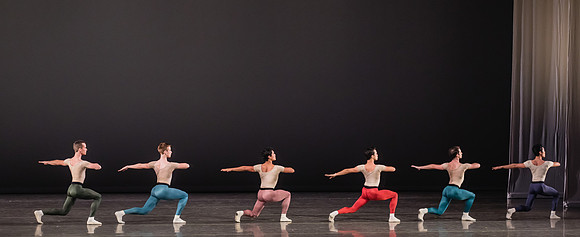 20170113_Glass_Pieces_Akhnaten_PR_MCB_Arsht_73A0989