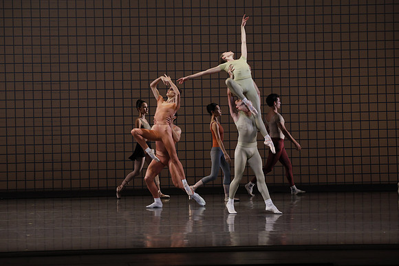 20170113_Glass_Pieces_no Makeup_DR_MCB_Arsht__73A0474