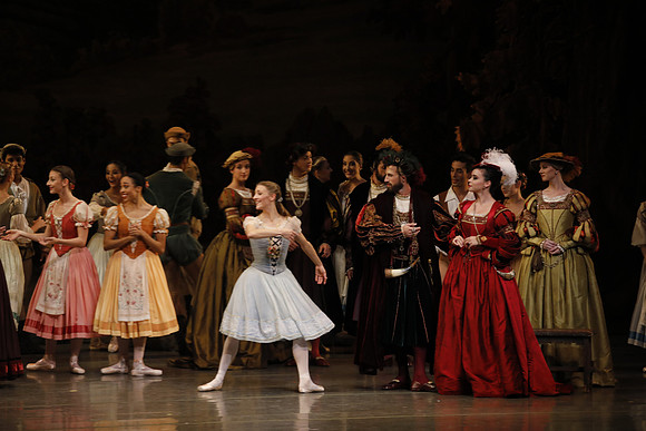 20161021_MCB_Giselle_Act1_Preformance_Arsht_73A0071