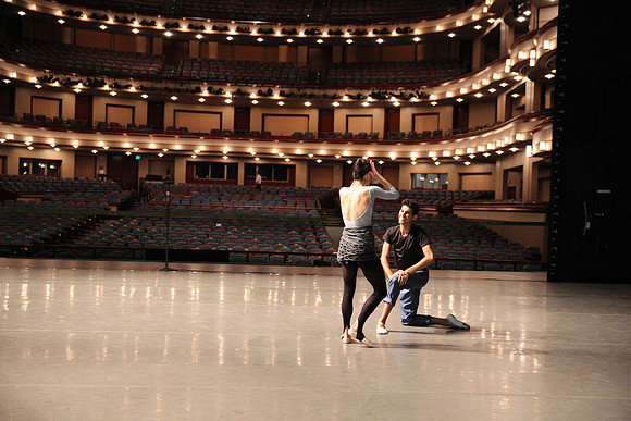 20151025_MCB_Back_Stage_2Cast_Arsht_IMG_7526