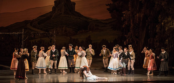 20161022_MCB_Giselle_Act1_2Cast_Tricia_Arsht_73A9335