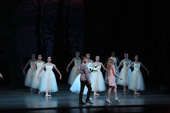 20161021_MCB_Giselle_Act2_Preformance_Arsht_9C7C0024