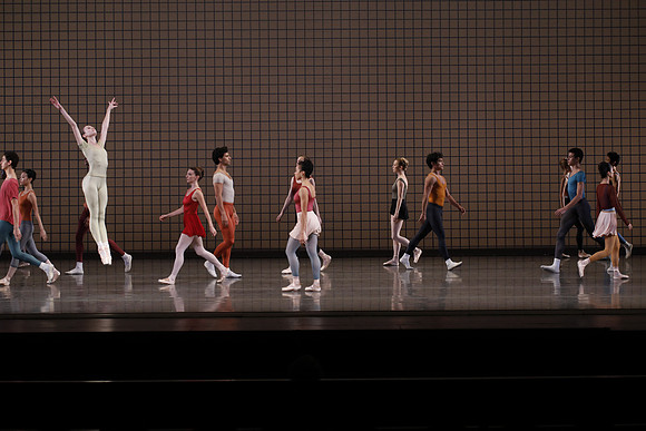 20170113_Glass_Pieces_no Makeup_DR_MCB_Arsht__73A0450