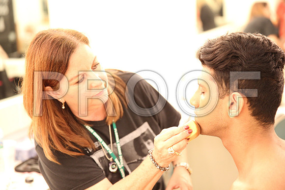 20150226_The_Pearl_Fisher_Backstage_Makeup_9C7C0434