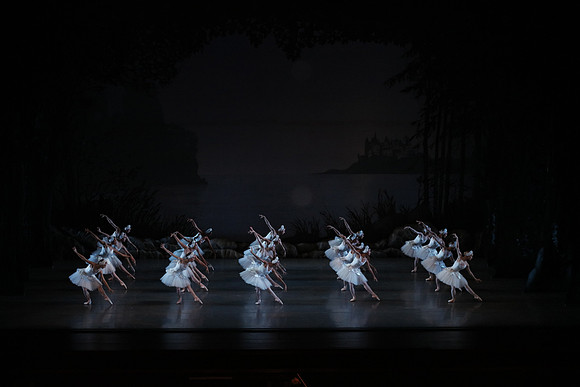 20151022_MCB_Swan_Lake_DR_WD_Arsht__75A6684