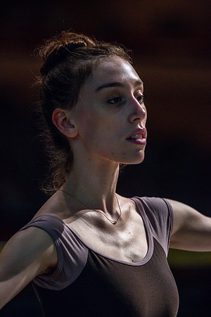 20091019_8000_DG_MCB_ZIff_Theatre_warm-up_10202011_AL1B9644_Keyworded