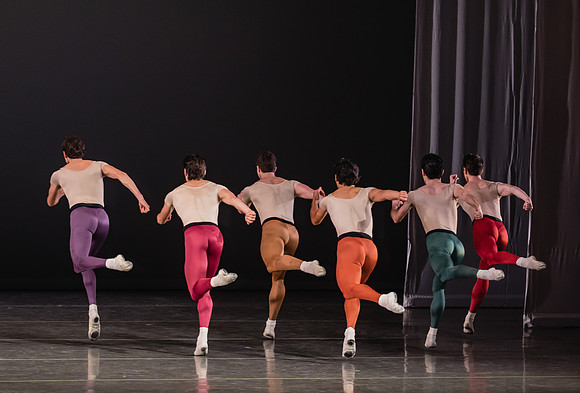 20170113_Glass_Pieces_Akhnaten_PR_MCB_Arsht_73A0761