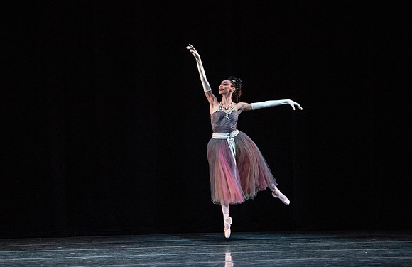 20180405_La Valse_Balanchine_Ravel__73A4340