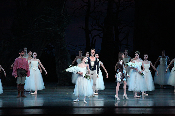 20161021_MCB_Giselle_Act2_Preformance_Arsht_9C7C0076