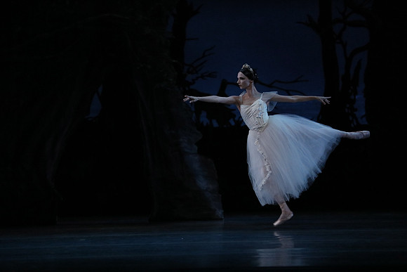 20161020_MCB_Giselle_Act2_DRDA_Arsht_73A6020