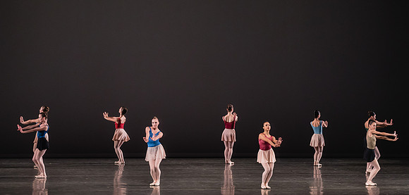 20170113_Glass_Pieces_Akhnaten_PR_MCB_Arsht_73A1446