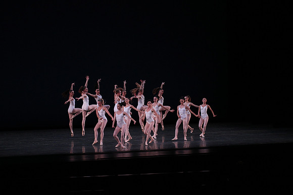 20150109_MCB_Symphony_in_3_Mouvements_AC_CG3P0282