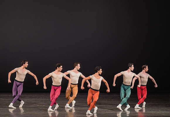 20170113_Glass_Pieces_Akhnaten_PR_MCB_Arsht_73A0734