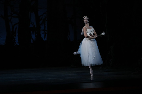 20161020_MCB_Giselle_Act2_DRDA_Arsht_73A6073