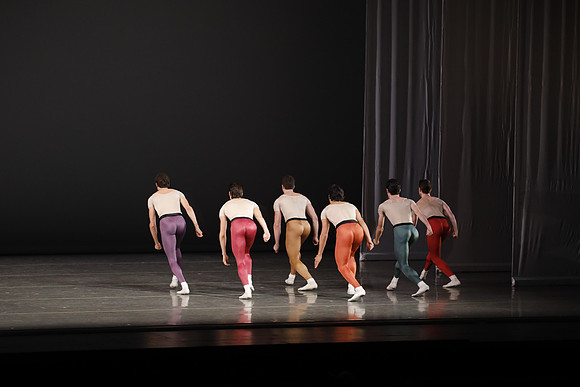 20170113_Glass_Pieces_Akhnaten_PR_MCB_Arsht_73A0759