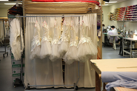 20150901_Fitting_Swan_Lake_Wardrobe_IMG_6204