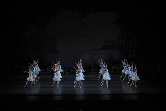 20151022_MCB_Swan_Lake_DR_WD_Arsht__75A6679