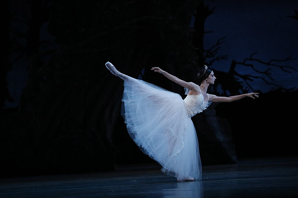 20161020_MCB_Giselle_Act2_DRDA_Arsht_73A5987