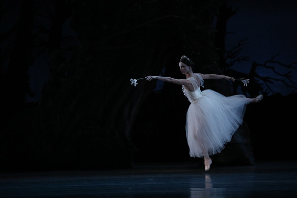 20161020_MCB_Giselle_Act2_DRDA_Arsht_73A6059