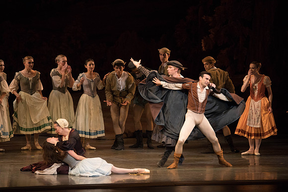 20161022_MCB_Giselle_Act1_2Cast_Tricia_Arsht_73A9419