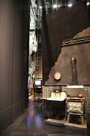 20150507_Opera_The_Consul_Backstage_9C7C4763