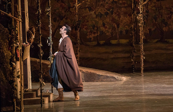 20161022_MCB_Giselle_Act1_2Cast_Tricia_Arsht_Arsht_73A5603