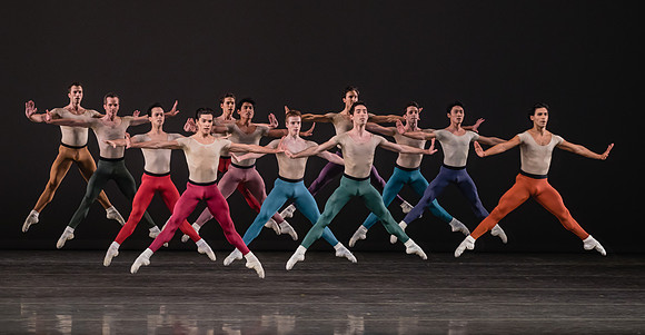 20170113_Glass_Pieces_Akhnaten_PR_MCB_Arsht_73A1227