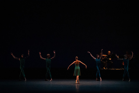 20240210_Winter_Mix_Paganini_in_Play_MCB_DSC1310