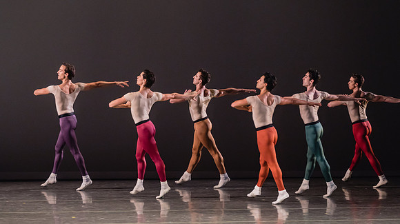 20170113_Glass_Pieces_Akhnaten_PR_MCB_Arsht_73A0816