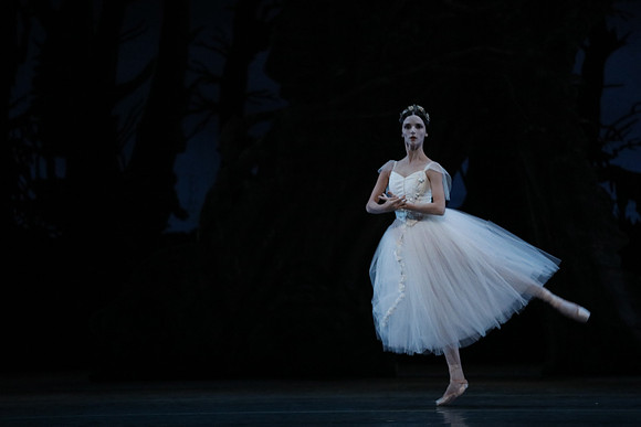 20161020_MCB_Giselle_Act2_DRDA_Arsht_73A5967