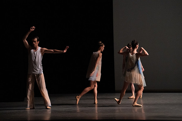 20250327_Picture_at_an_Exhibition_DSC7377