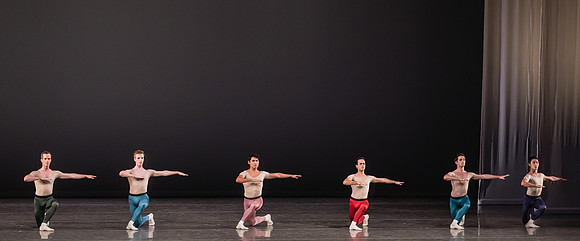 20170113_Glass_Pieces_Akhnaten_PR_MCB_Arsht_73A1001