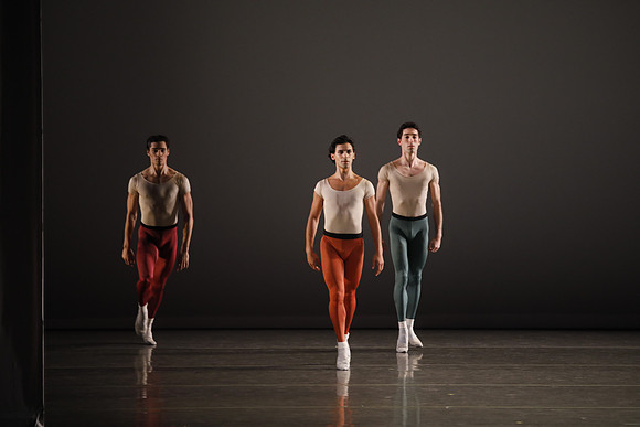 20170113_Glass_Pieces_Akhnaten_PR_MCB_Arsht_73A0718