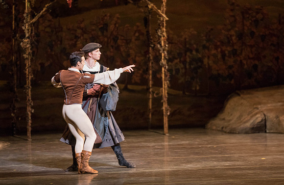 20161022_MCB_Giselle_Act1_2Cast_Tricia_Arsht_Arsht_73A5621
