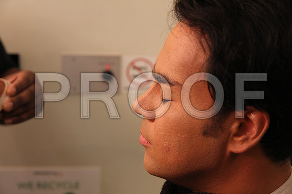 20150226_The_Pearl_Fisher_Backstage_Makeup_9C7C0415