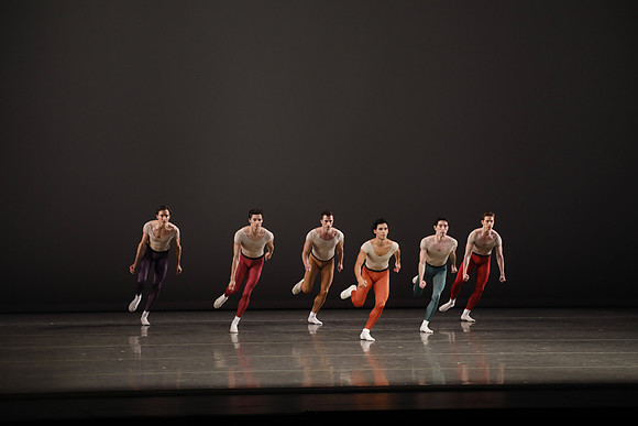 20170113_Glass_Pieces_Akhnaten_PR_MCB_Arsht_73A0776