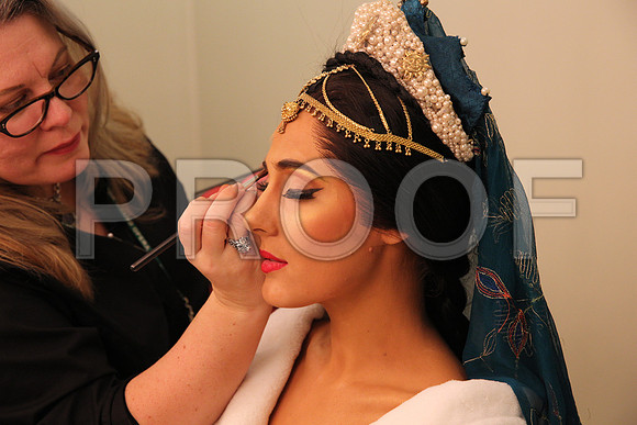20150226_The_Pearl_Fisher_Backstage_Makeup_9C7C0505