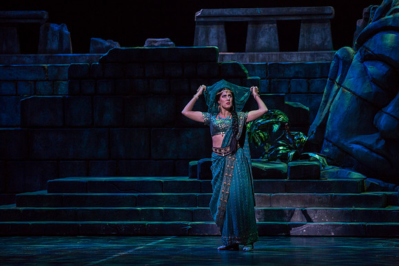 20150226_The_Pearl_Fisher_Act_39C7C1723