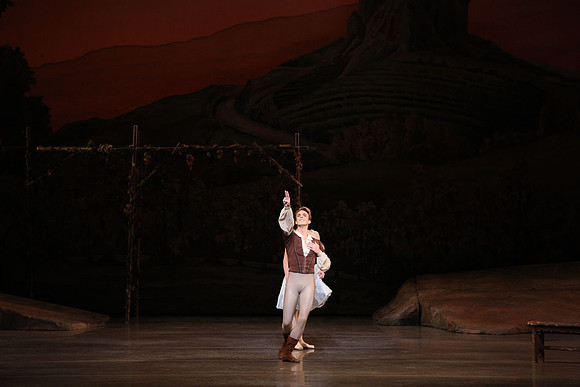 20161020_MCB_Giselle_Act1_DRNN_Arsht_9C7C0227