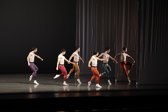 20170113_Glass_Pieces_Akhnaten_PR_MCB_Arsht_73A0752