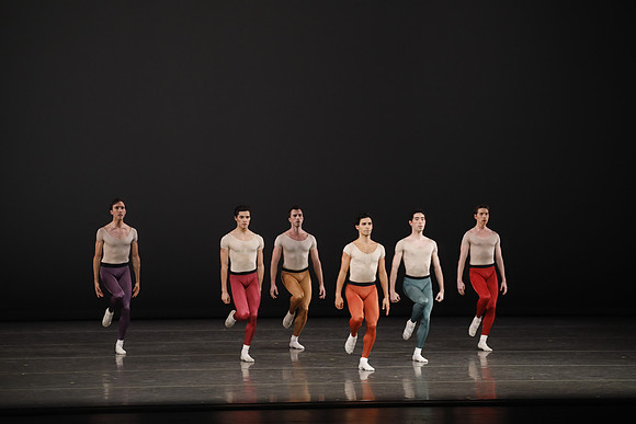 20170113_Glass_Pieces_Akhnaten_PR_MCB_Arsht_73A0783