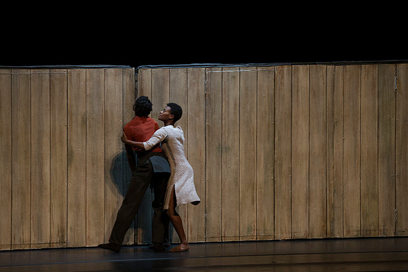 20170223_Alvin_Ailey_Walking_Mad_PR_Closeup_G3P1515