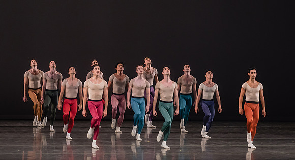 20170113_Glass_Pieces_Akhnaten_PR_MCB_Arsht_73A1221