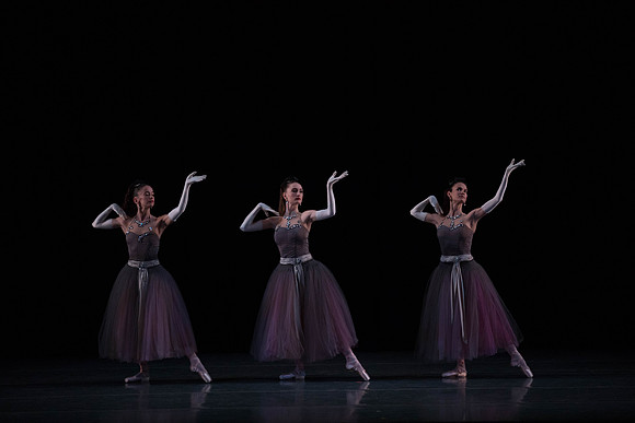 20180406_La_Valse_Motion_Blur_Balanchine_73A6985