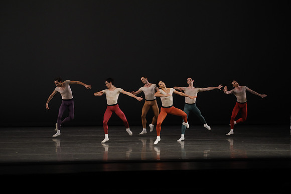 20170113_Glass_Pieces_Akhnaten_PR_MCB_Arsht_73A0802