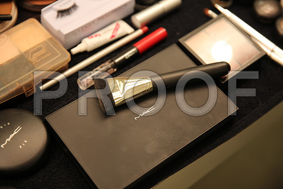 20150226_The_Pearl_Fisher_Backstage_Makeup_9C7C0382