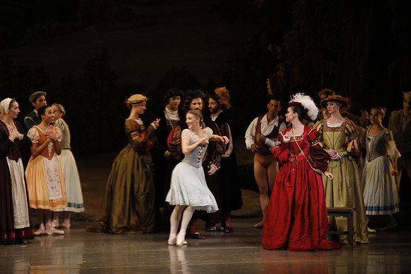 20161021_MCB_Giselle_Act1_Preformance_Arsht_73A0054