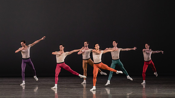 20170113_Glass_Pieces_Akhnaten_PR_MCB_Arsht_73A0801